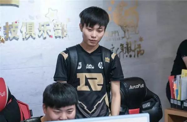 激烈的赛区