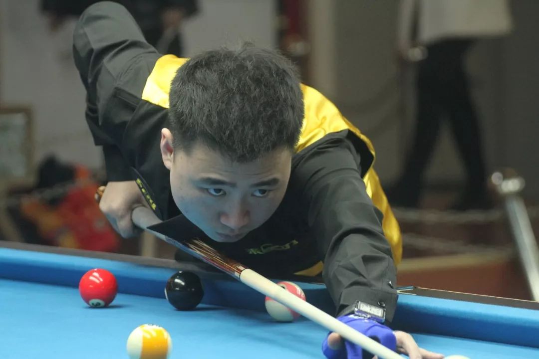 增强体育场 增强体育场