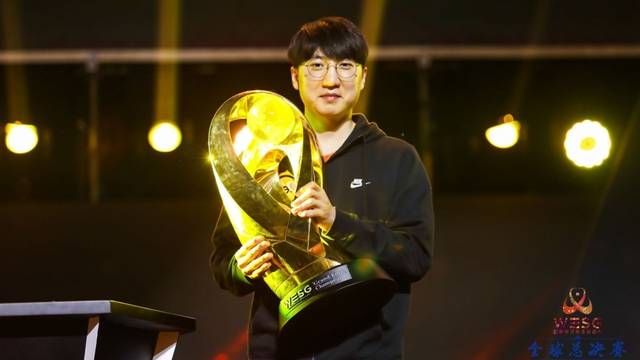 很多支持者 很多支持者