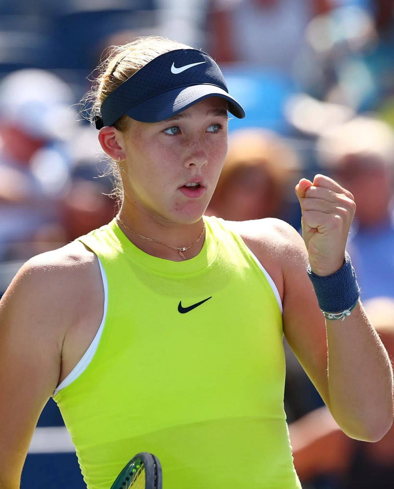 而是一个逐 而是一个逐